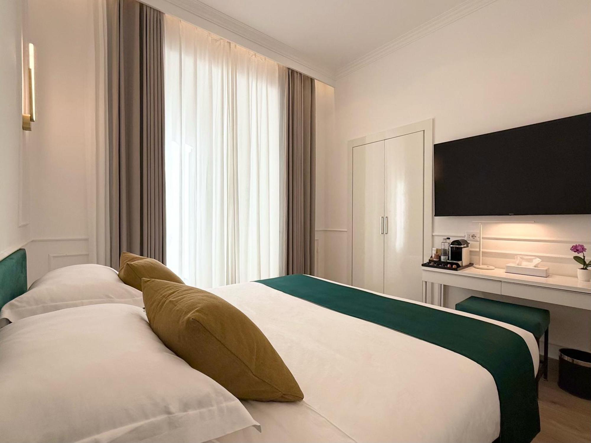 Nova Luxe Hotel Róma Kültér fotó