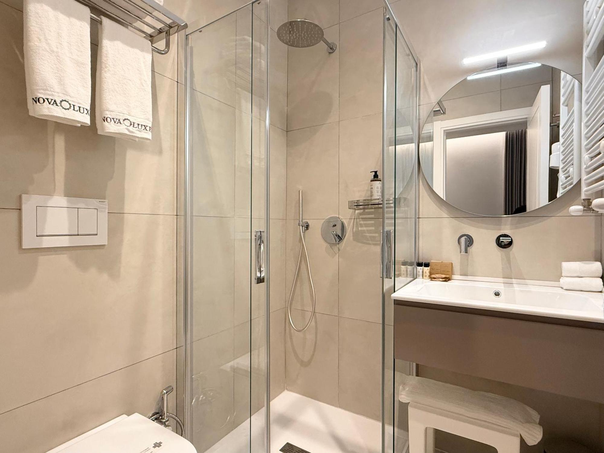 Nova Luxe Hotel Róma Kültér fotó